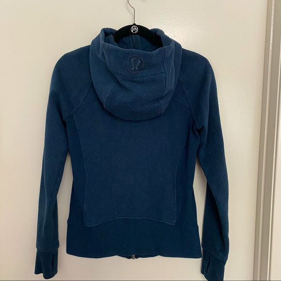 Lululemon Scuba Hoodie - Picture 4 of 4